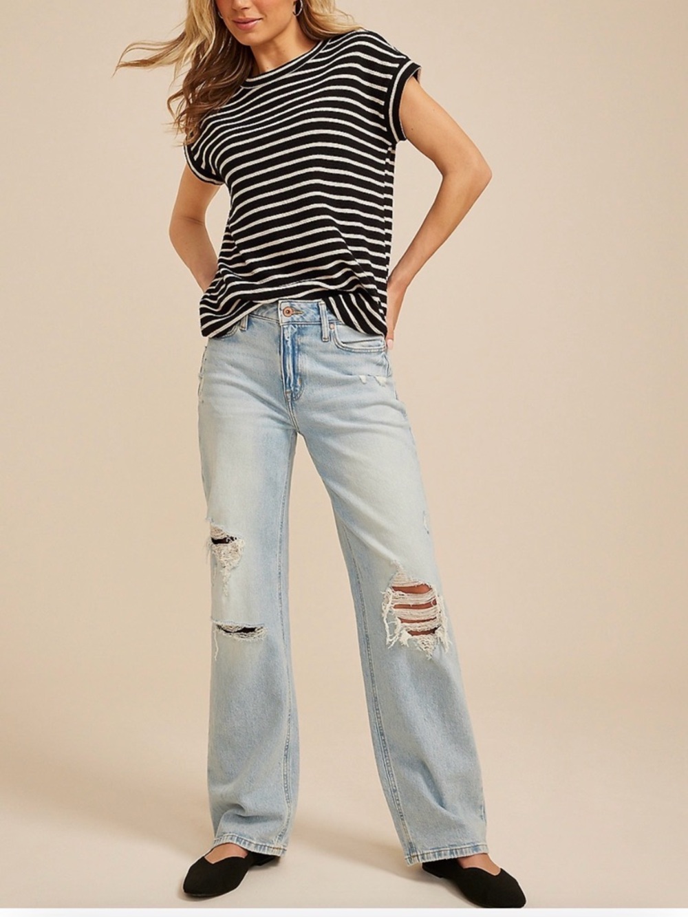 Distressed wide leg jeans